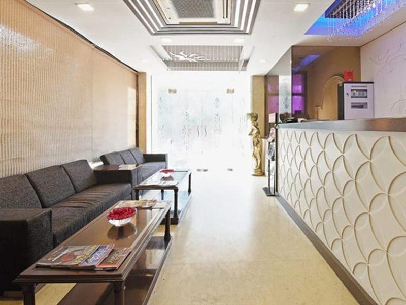 Hotel B Continental Delhi  Eksteriør bilde