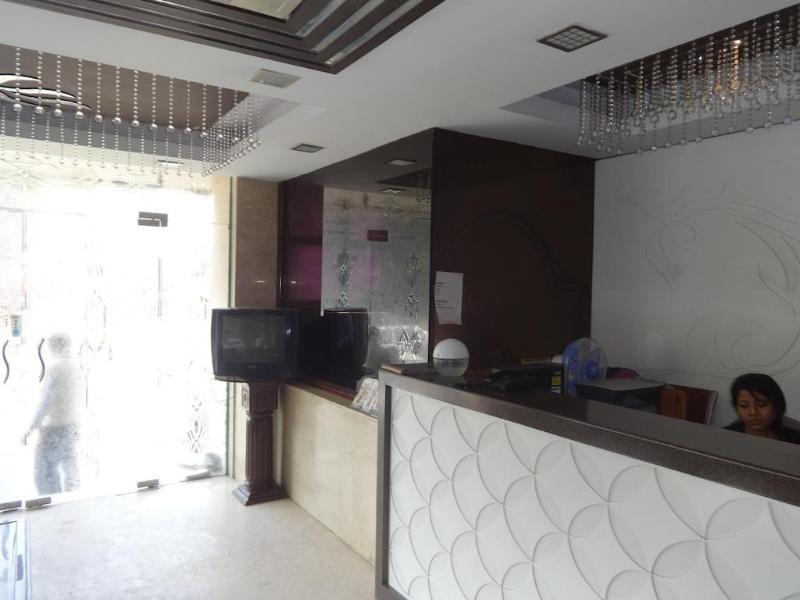 Hotel B Continental Delhi  Eksteriør bilde