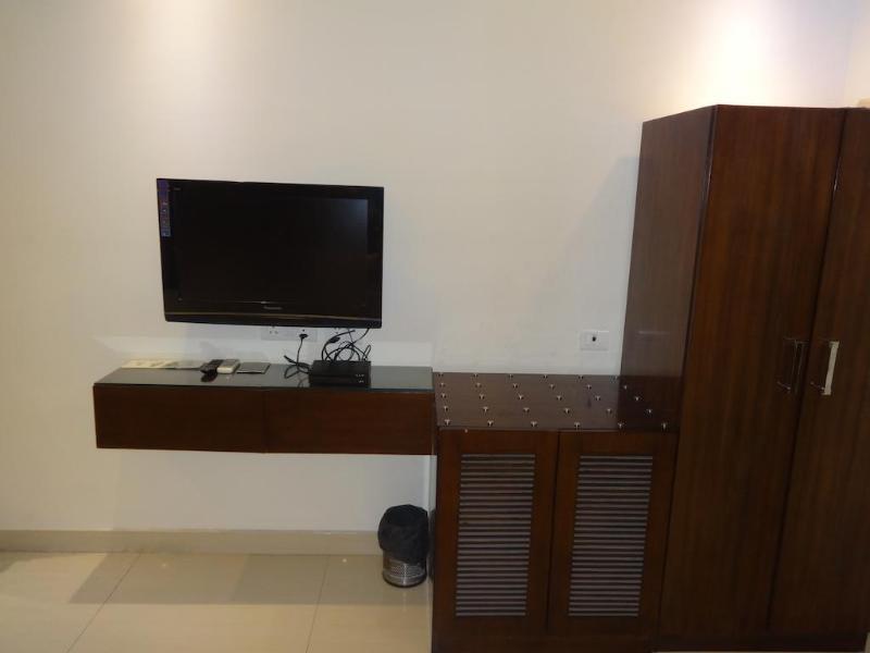 Hotel B Continental Delhi  Eksteriør bilde